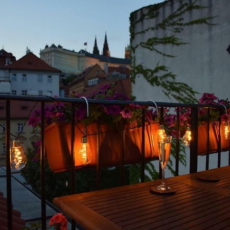 Apartman Mala Strana ปราก ภายนอก รูปภาพ