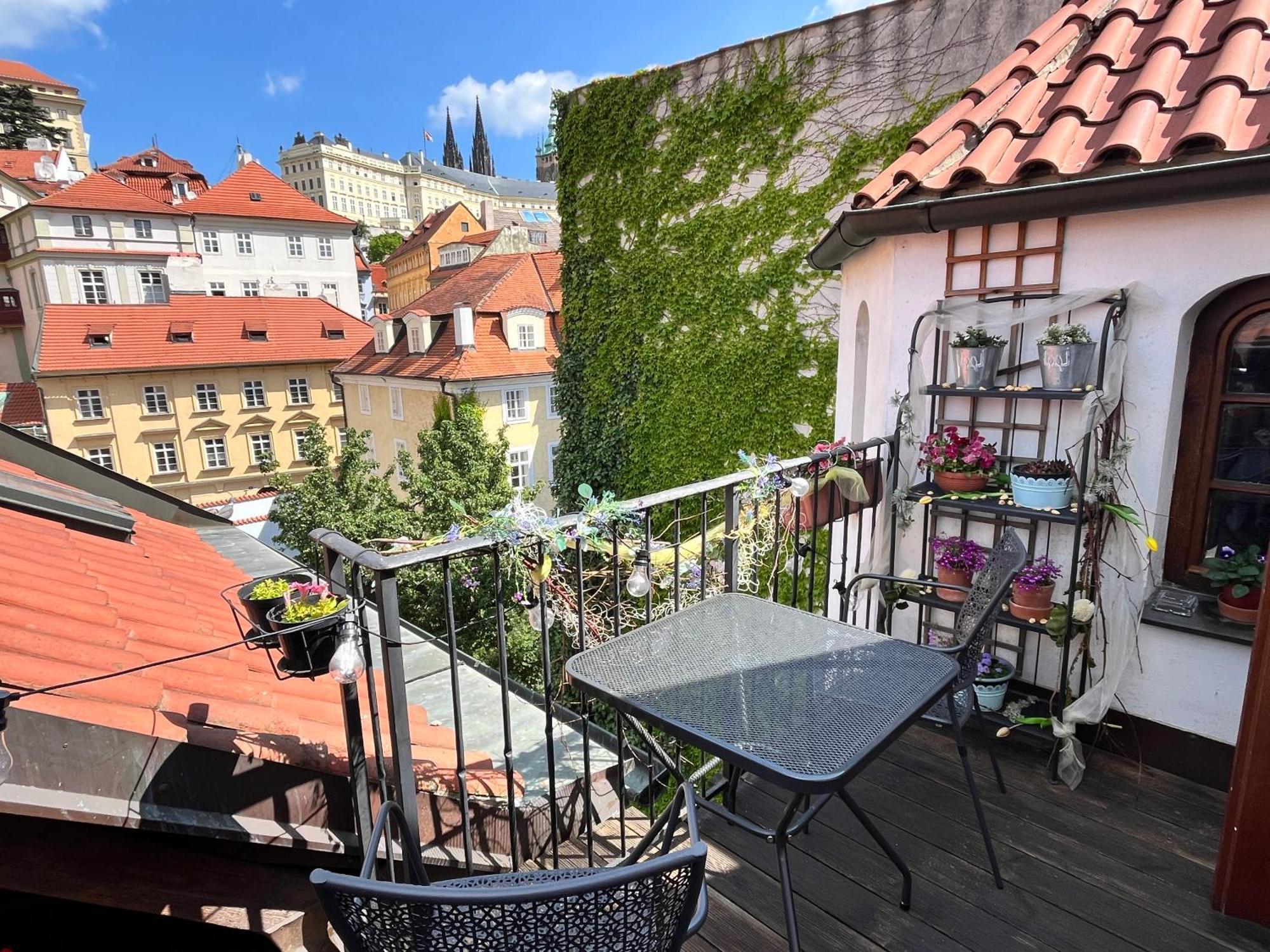 Apartman Mala Strana ปราก ภายนอก รูปภาพ